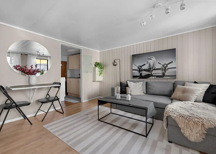 Aurora - Aurora Center *