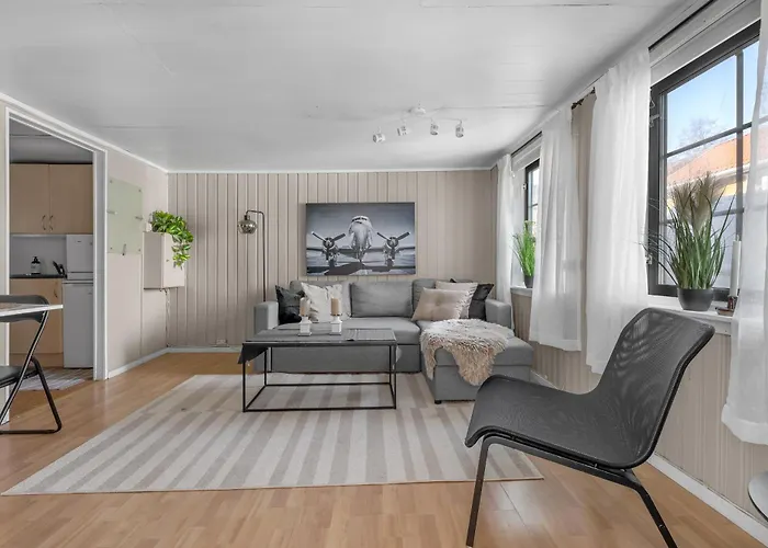 Aurora - Aurora Center